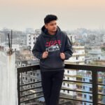 CAR-BLACK OVERSIZED ACIDWASH HOODIE